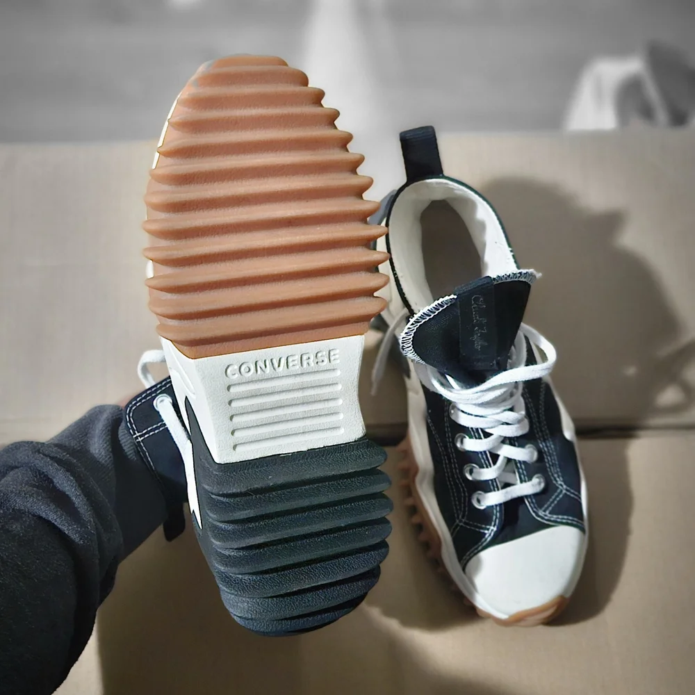 Converse Black and White High-Top Sneakers 8 Mens 9.5 Womens - Picture 4 of 8